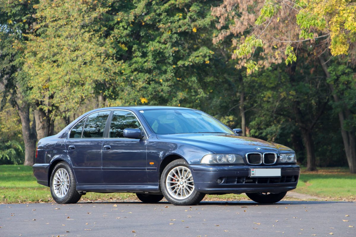 BMW 5-ÖS SOROZAT
