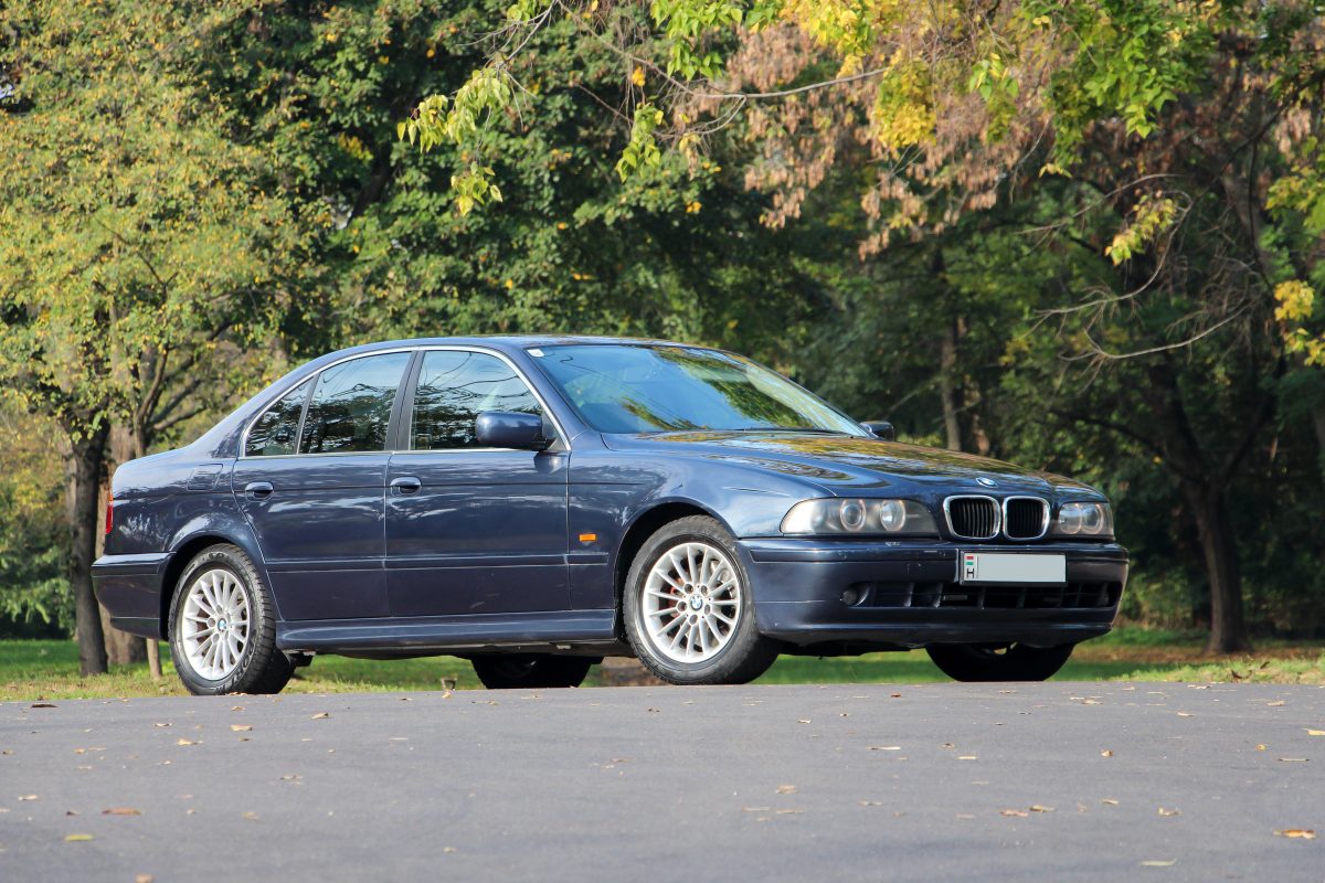 BMW 5-ÖS SOROZAT