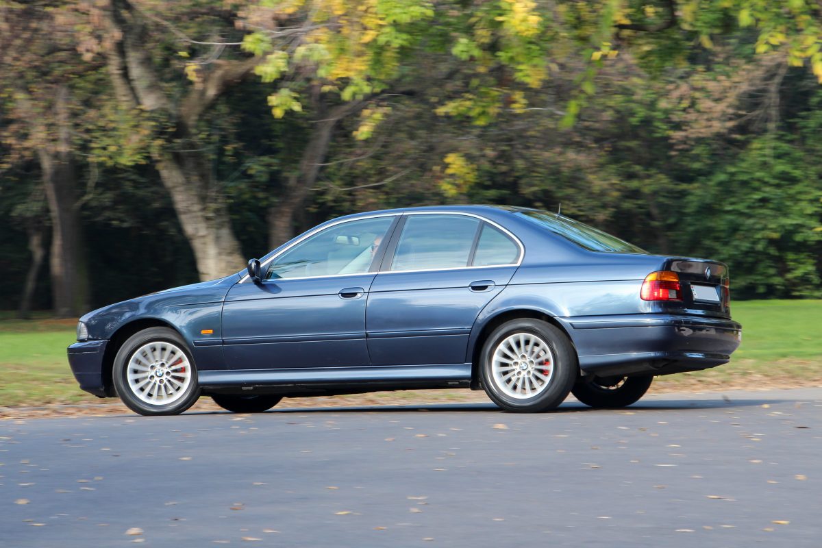 BMW 5-ÖS SOROZAT