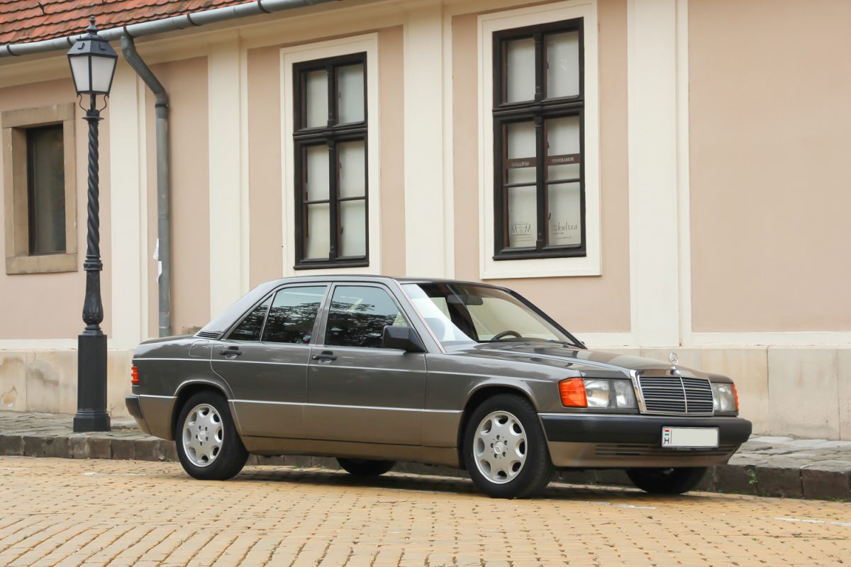 MERCEDES-BENZ