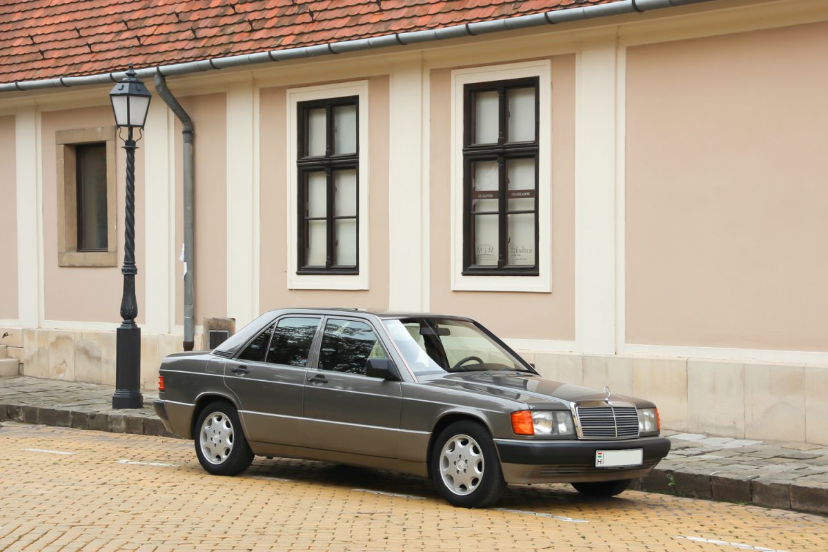 MERCEDES-BENZ