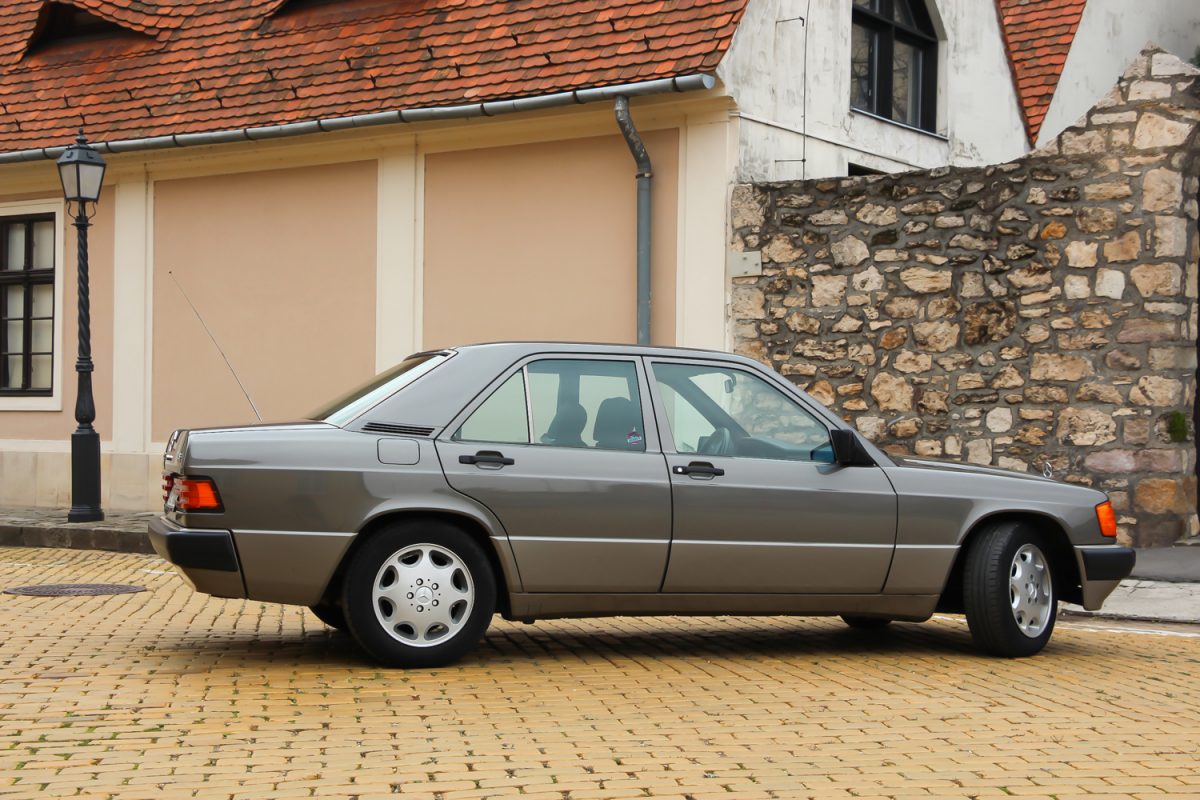 MERCEDES-BENZ