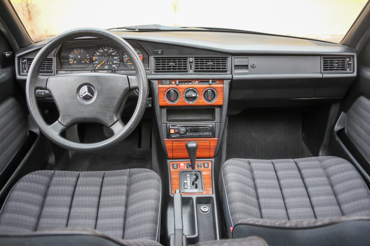 MERCEDES-BENZ