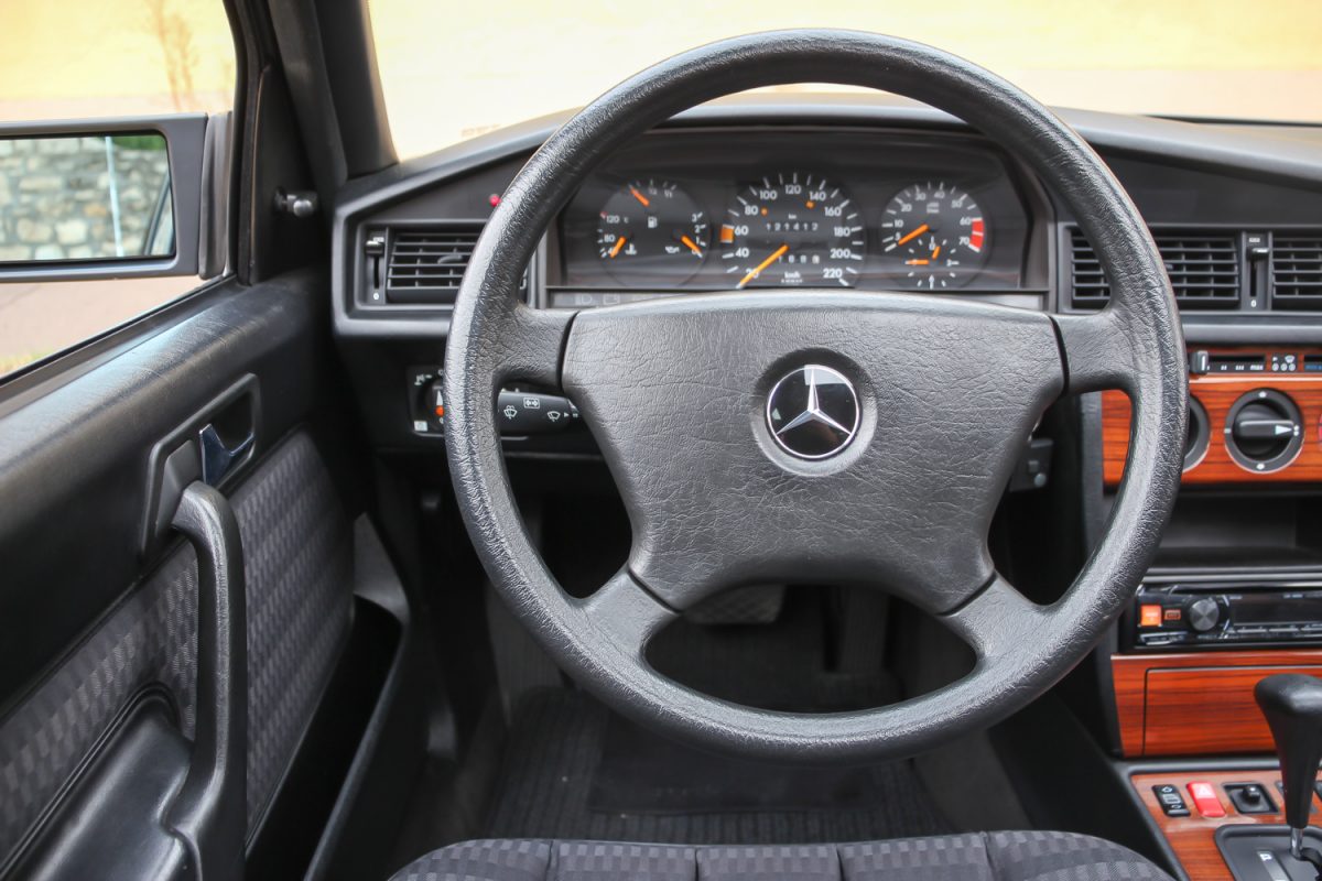 MERCEDES-BENZ
