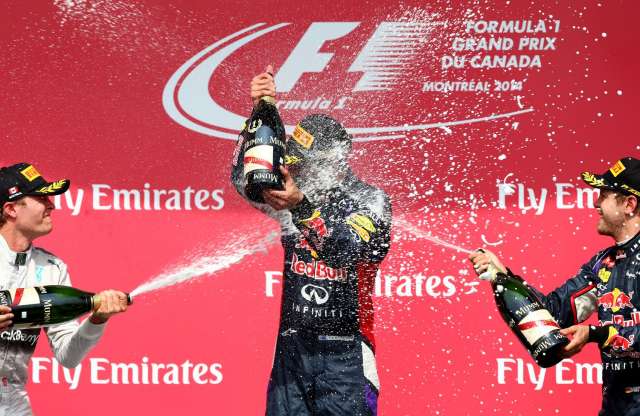 Elfőtt Mercedes és óriási balesetek Kanadában