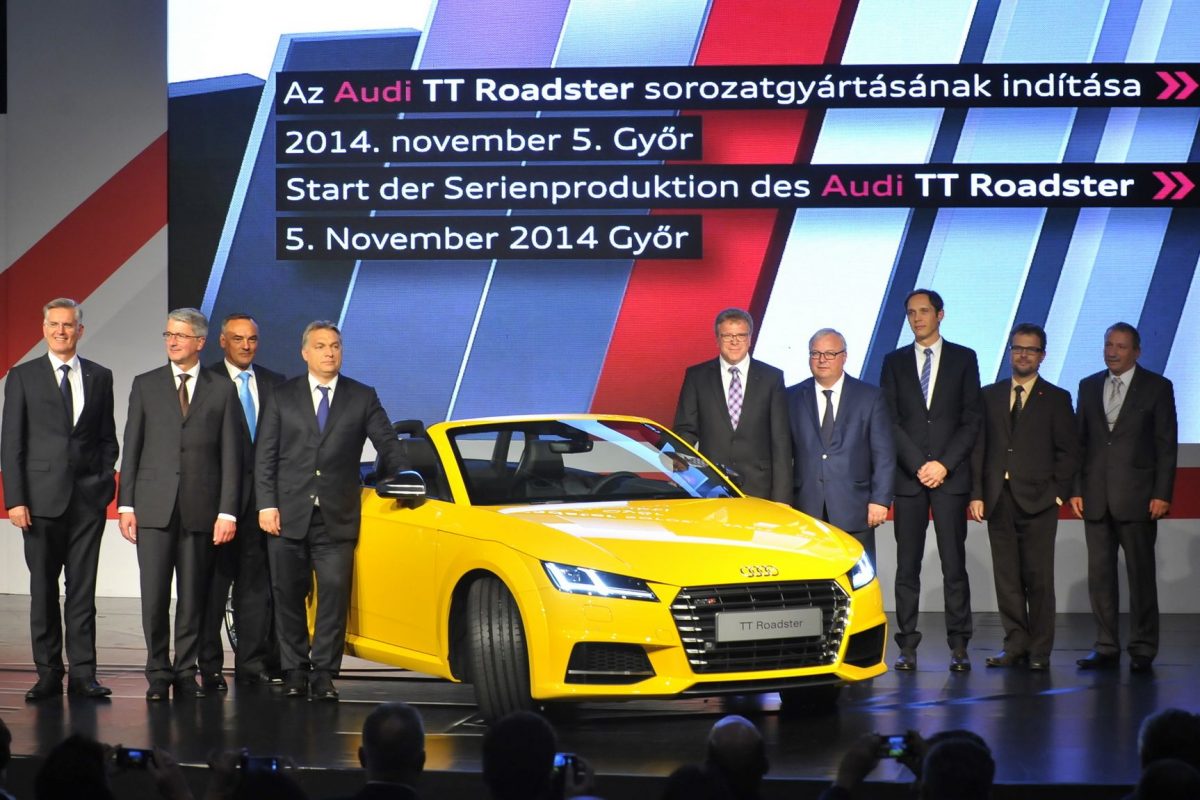 AUDI TT