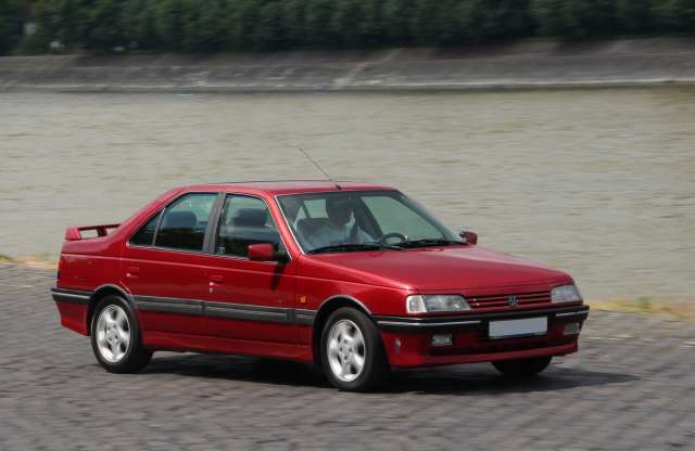 Már elkelt, de még kipróbáltuk - Peugeot 405 Mi16 használtteszt