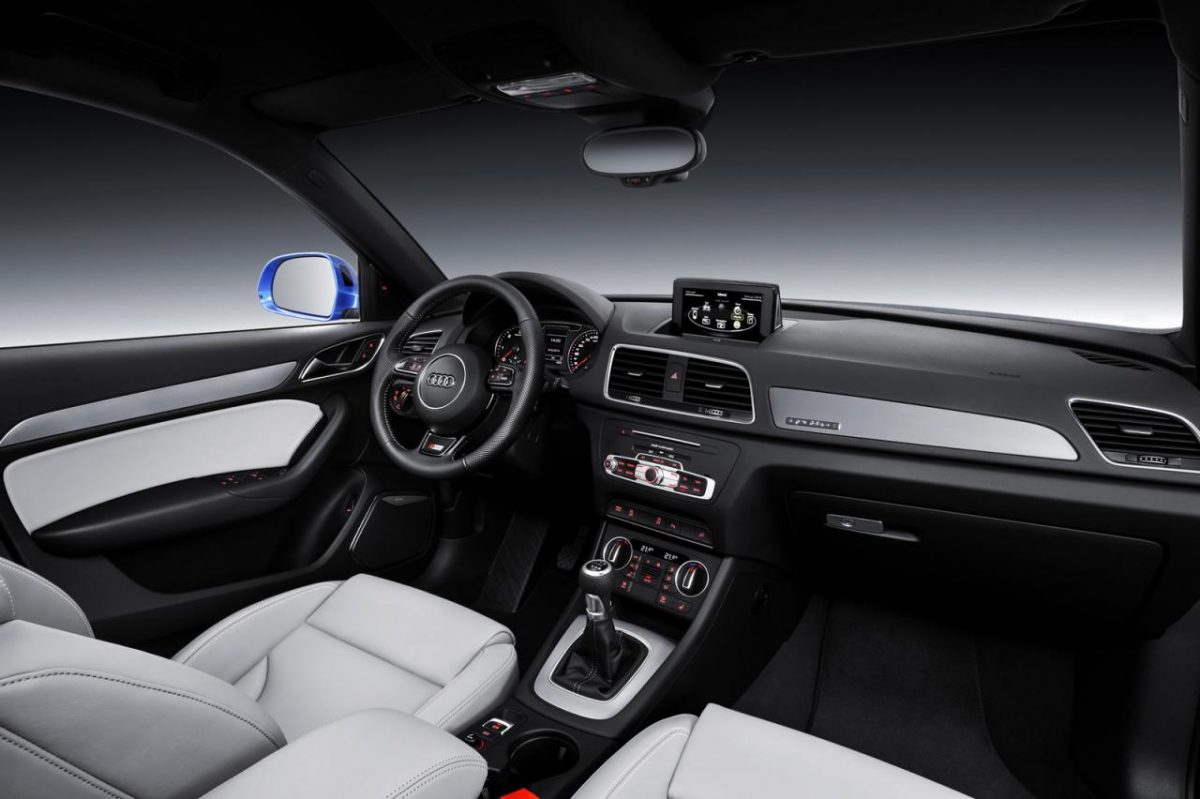 AUDI Q3