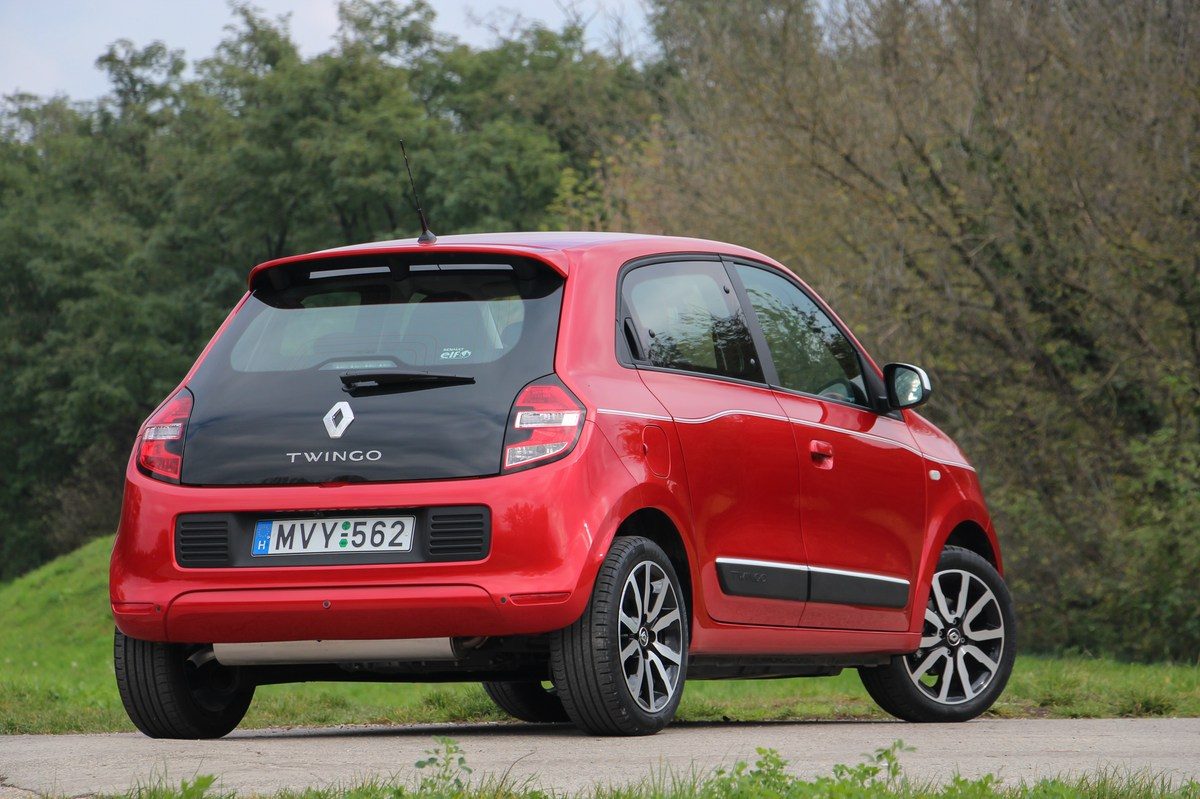 RENAULT