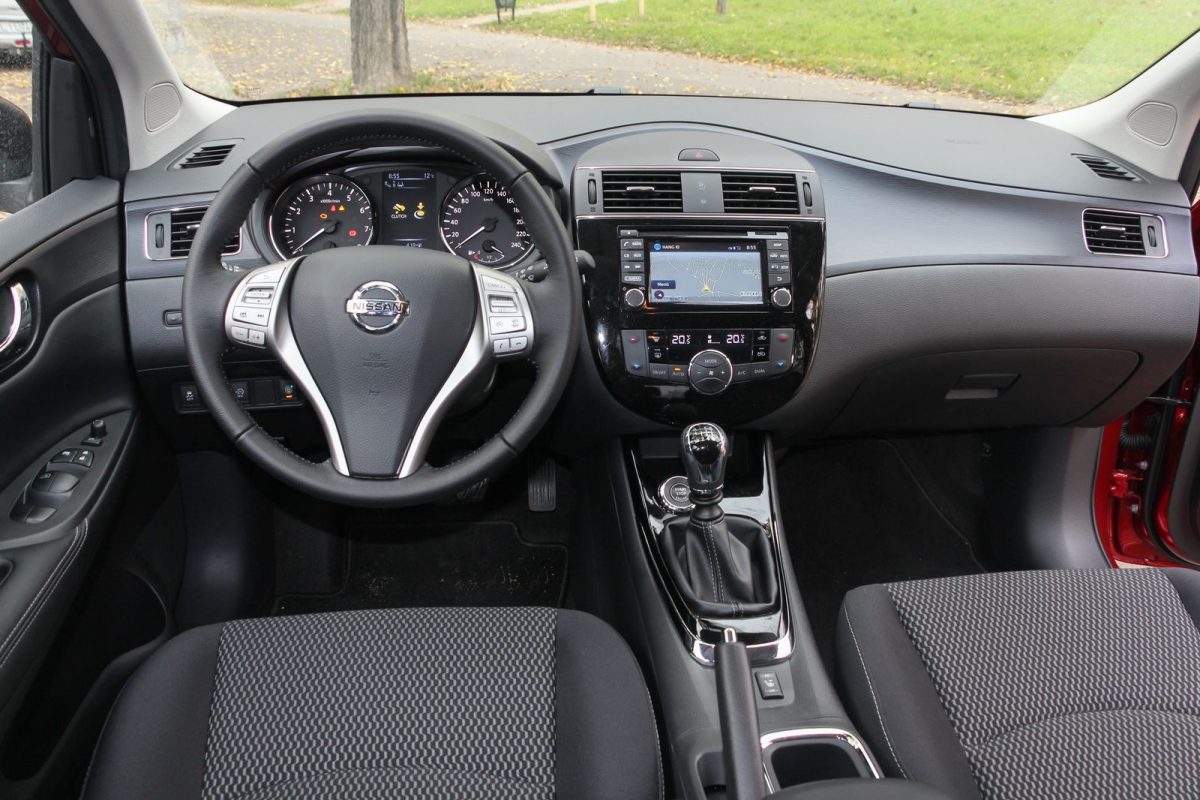 NISSAN PULSAR