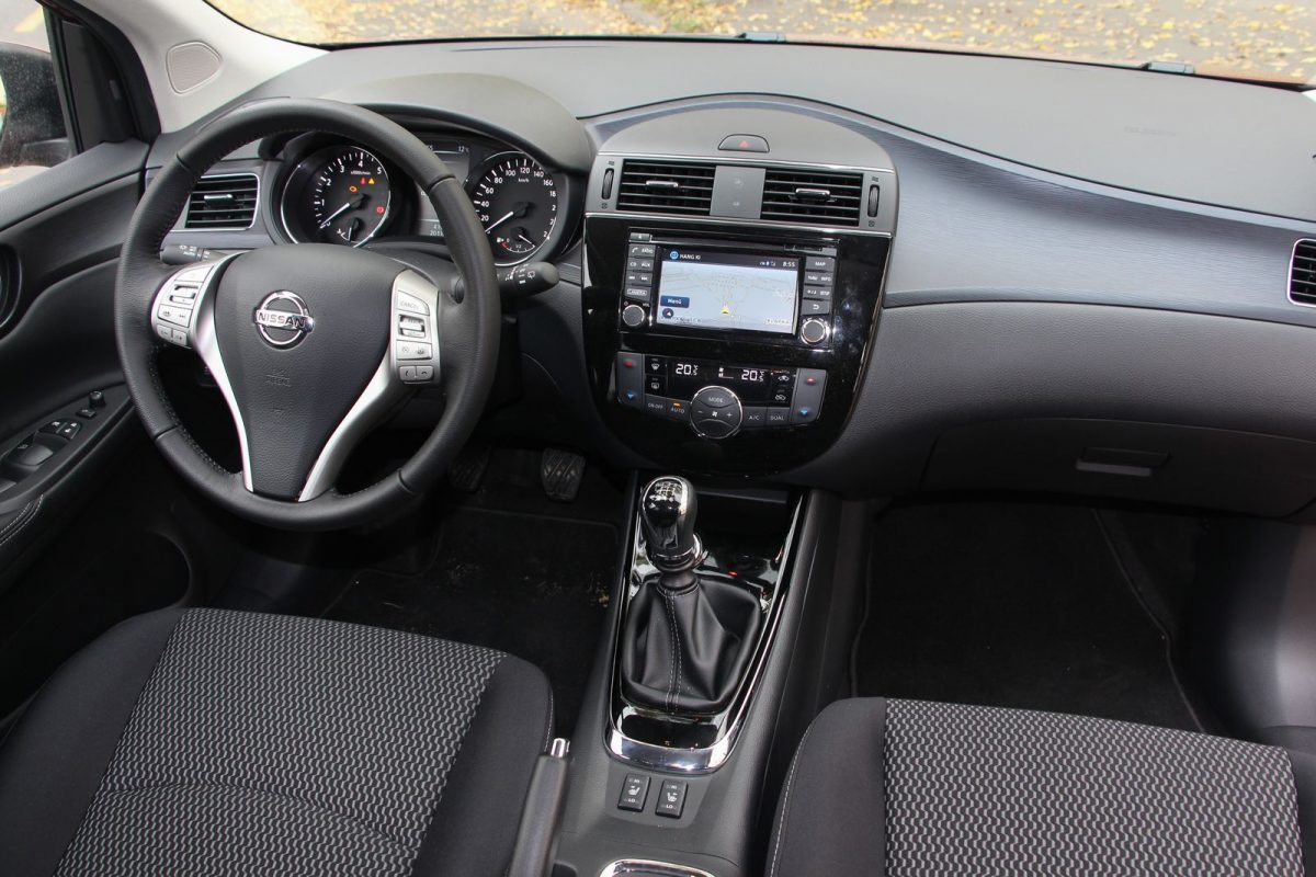 NISSAN PULSAR