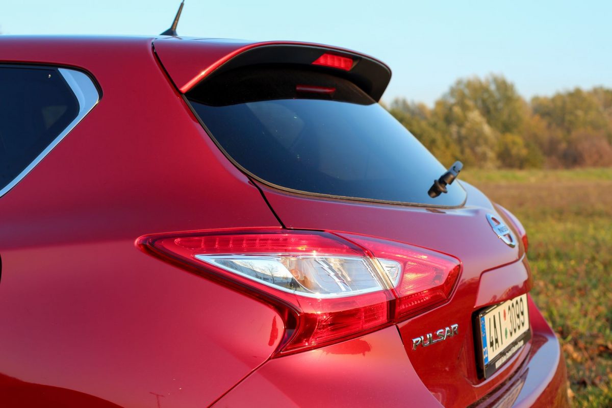 NISSAN PULSAR