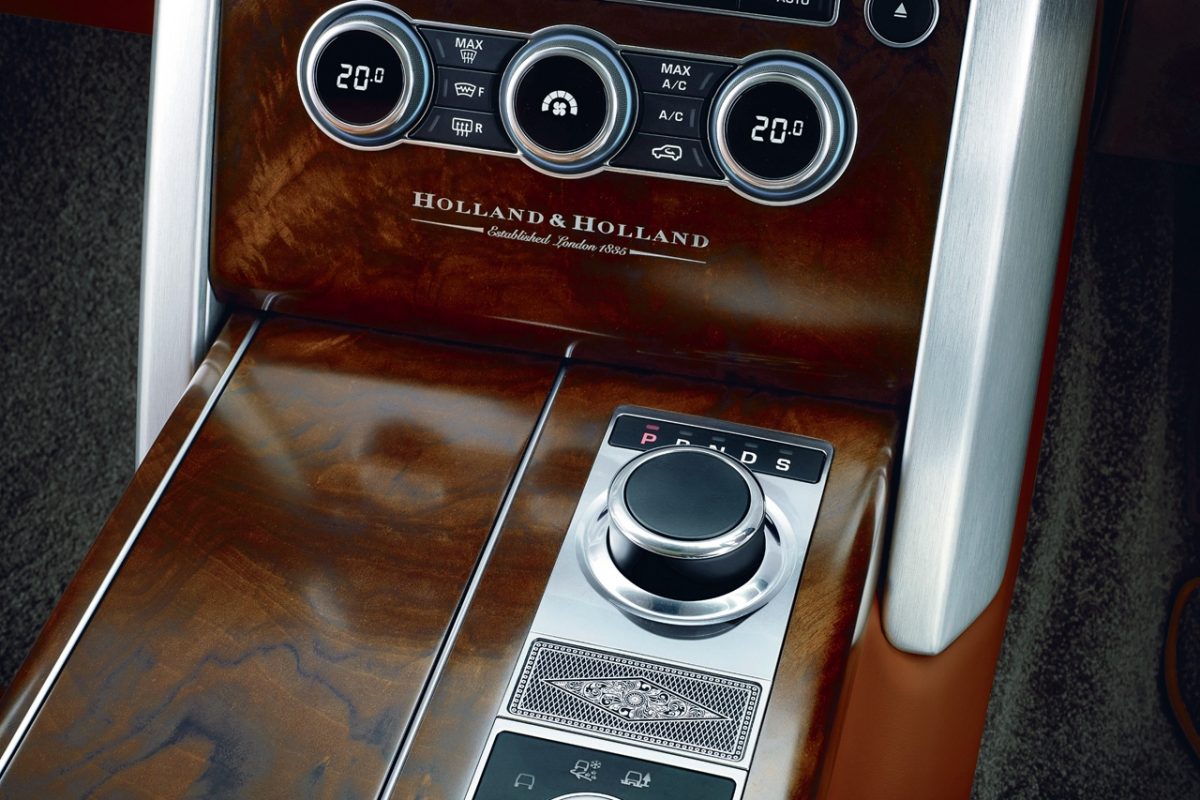 LAND ROVER