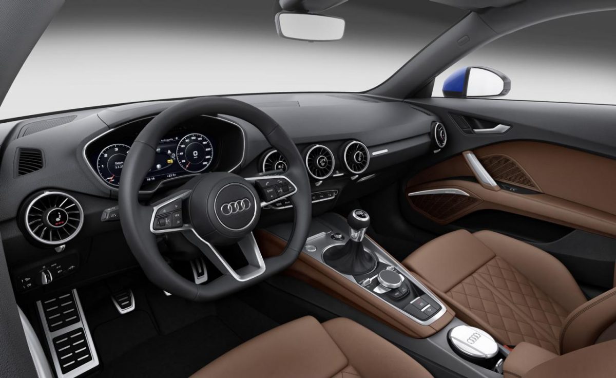 AUDI TT