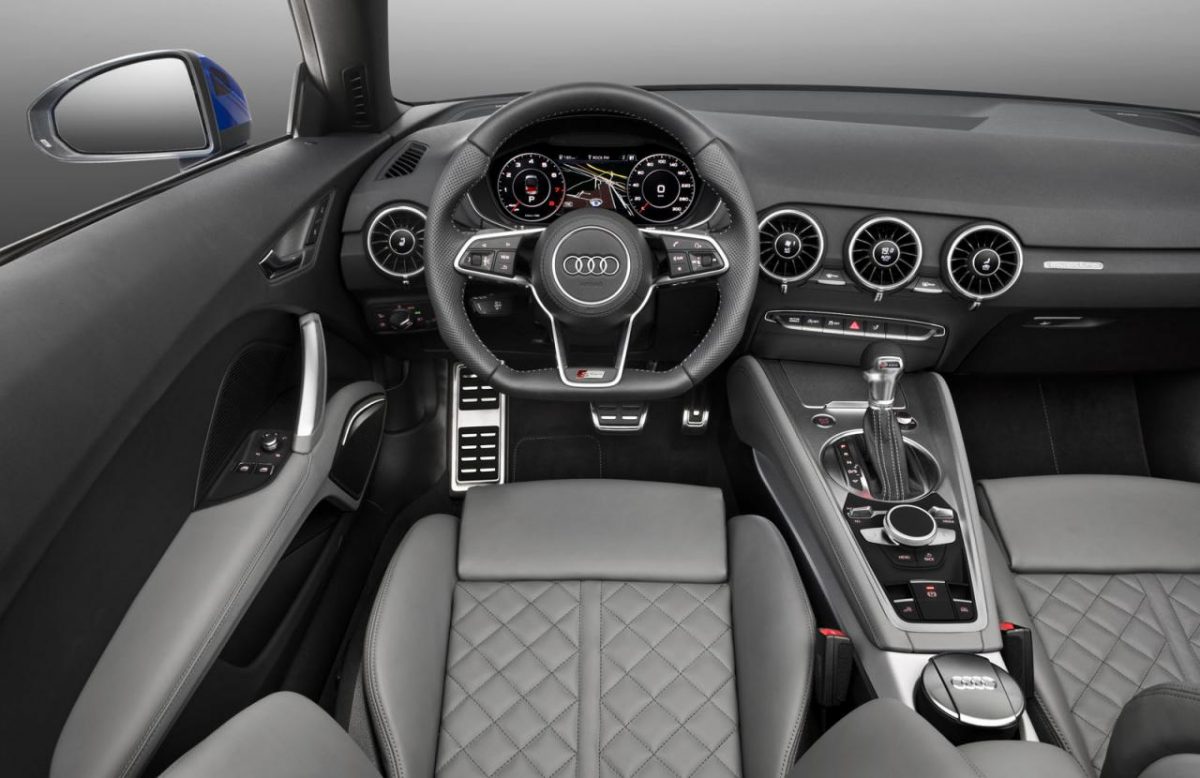 AUDI TT