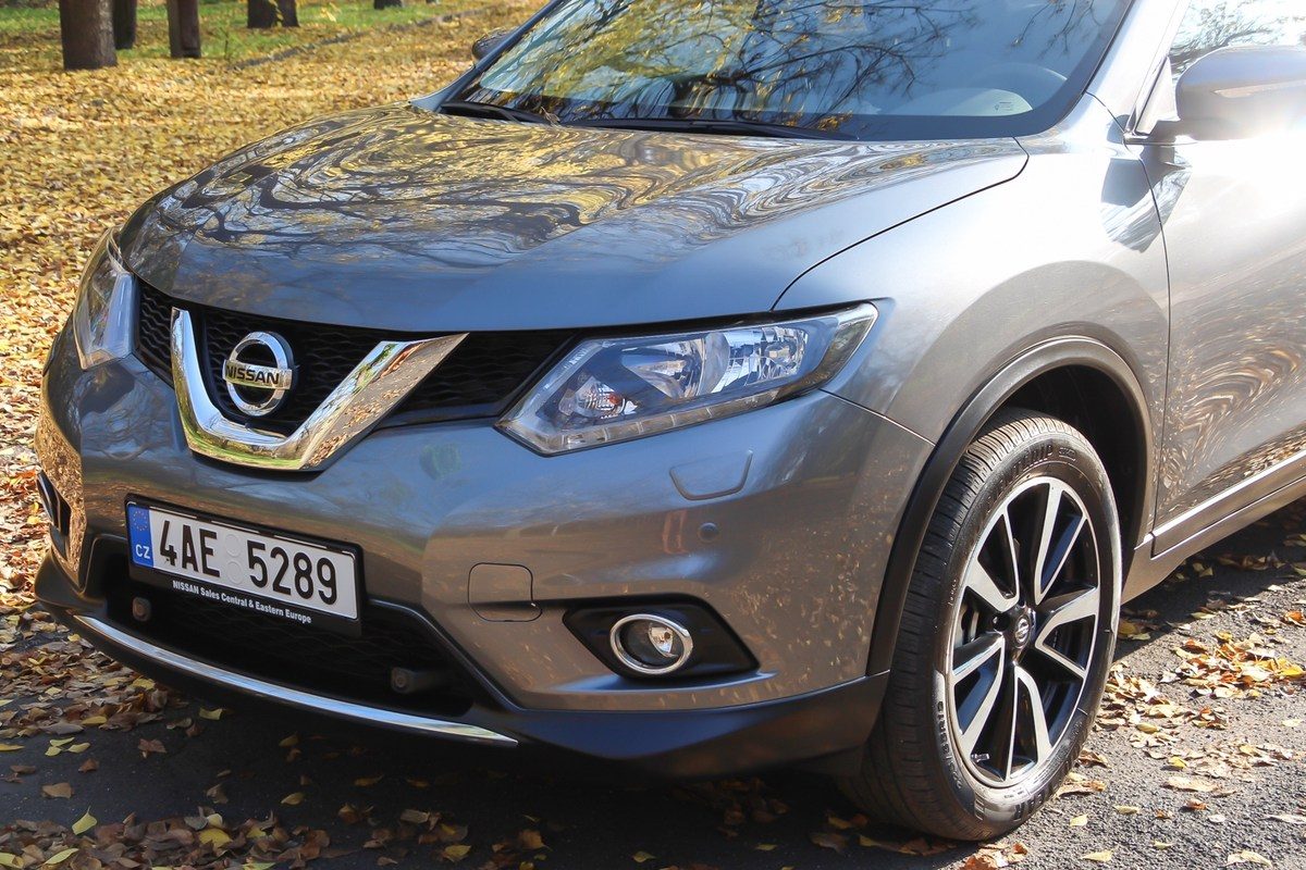 NISSAN