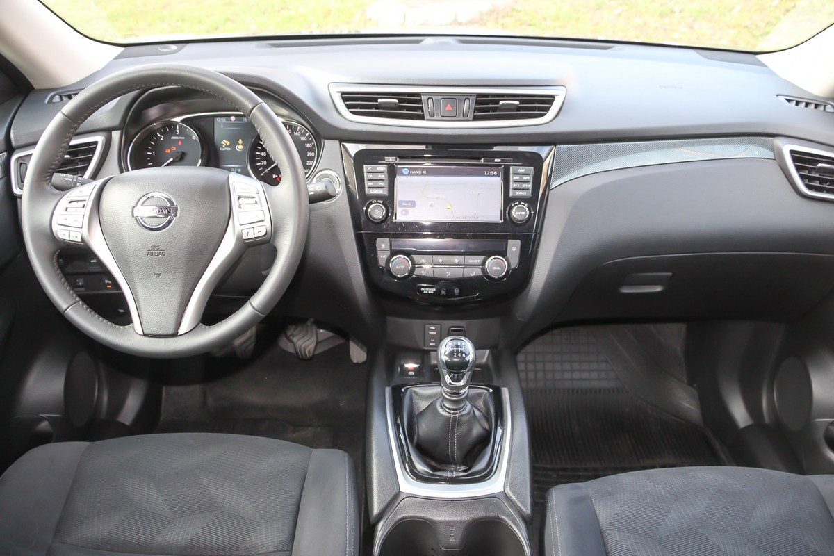 NISSAN