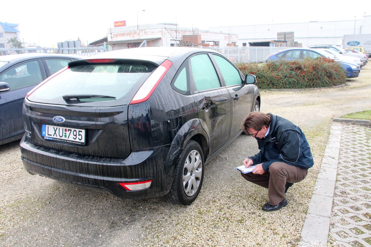 FORD FOCUS