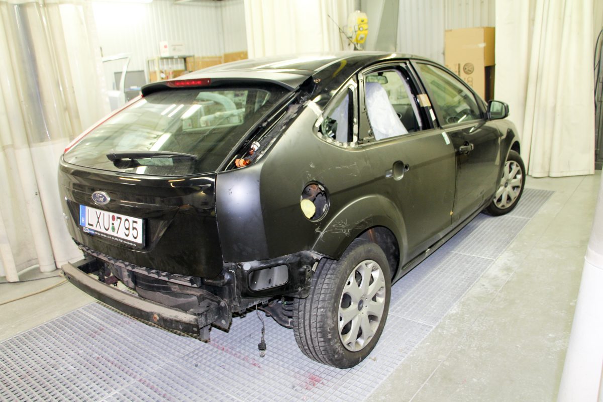 FORD FOCUS