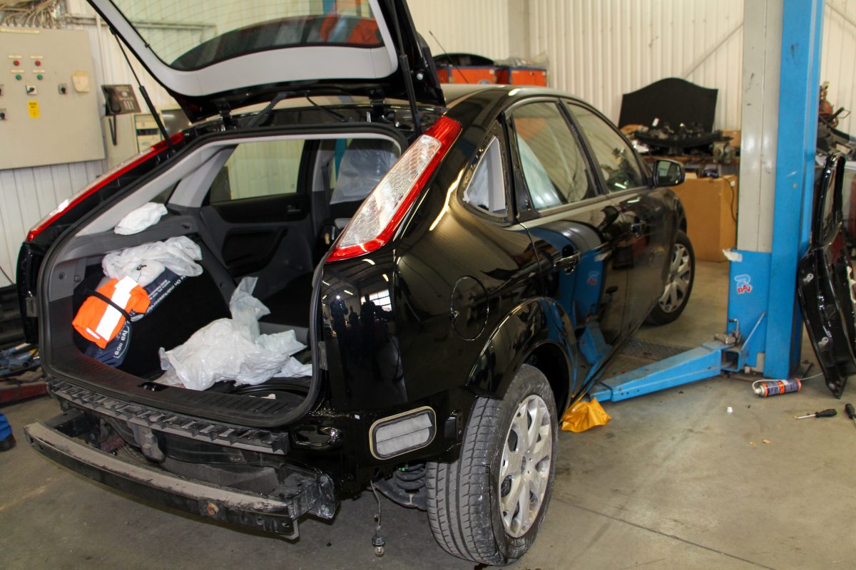 FORD FOCUS