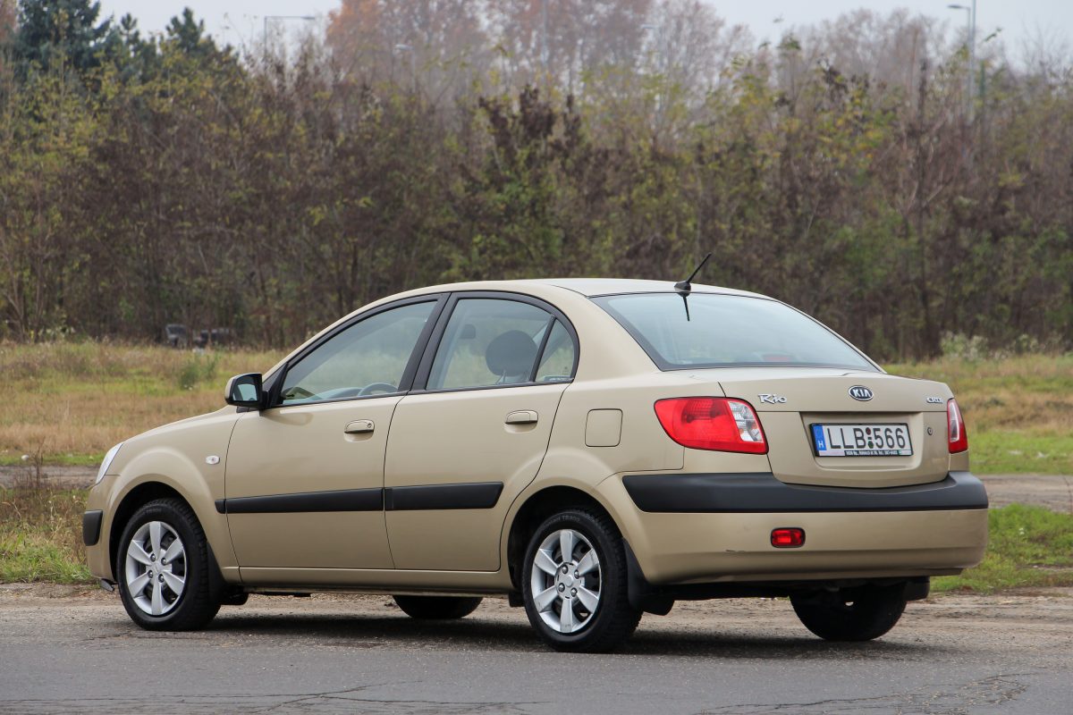 KIA RIO