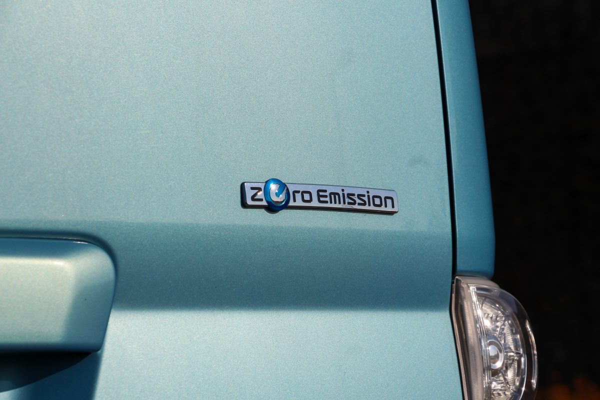 NISSAN NV200