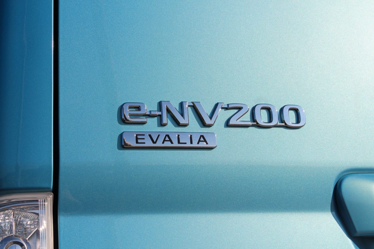NISSAN NV200