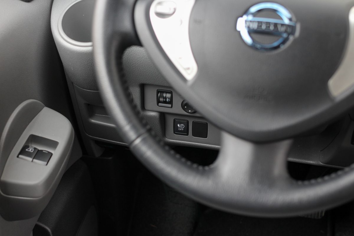 NISSAN NV200