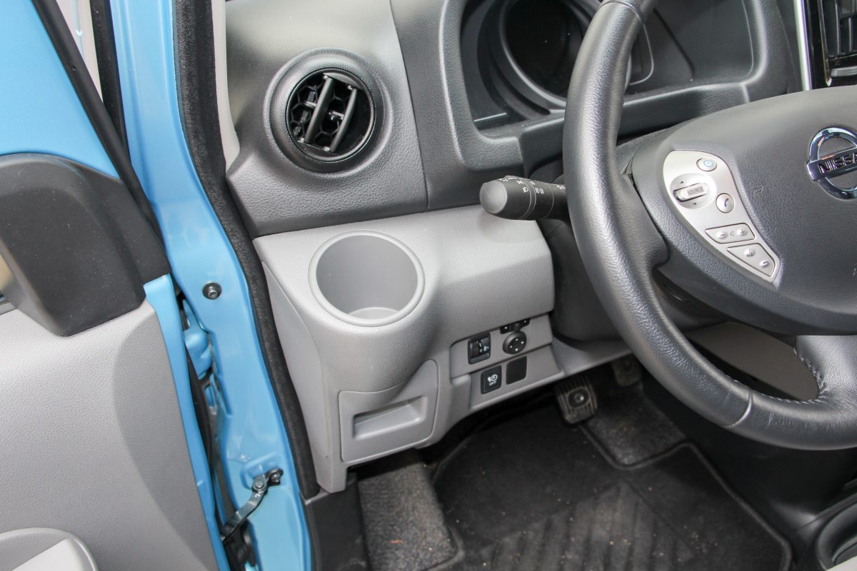 NISSAN NV200