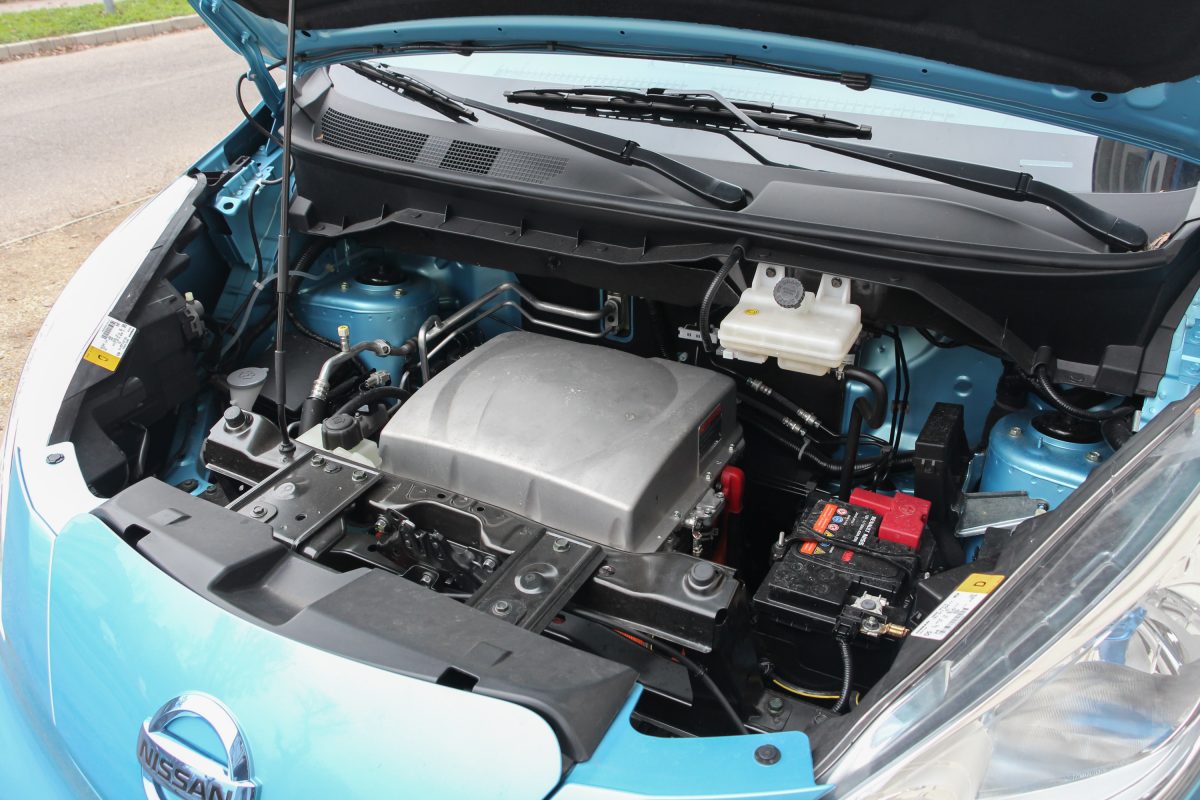 NISSAN NV200
