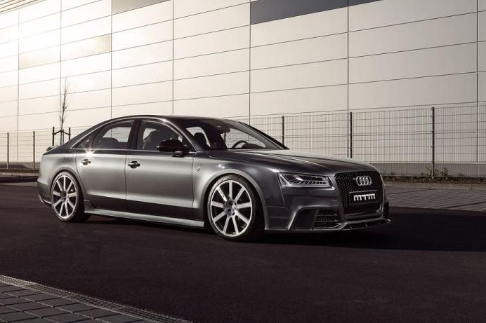 AUDI S8