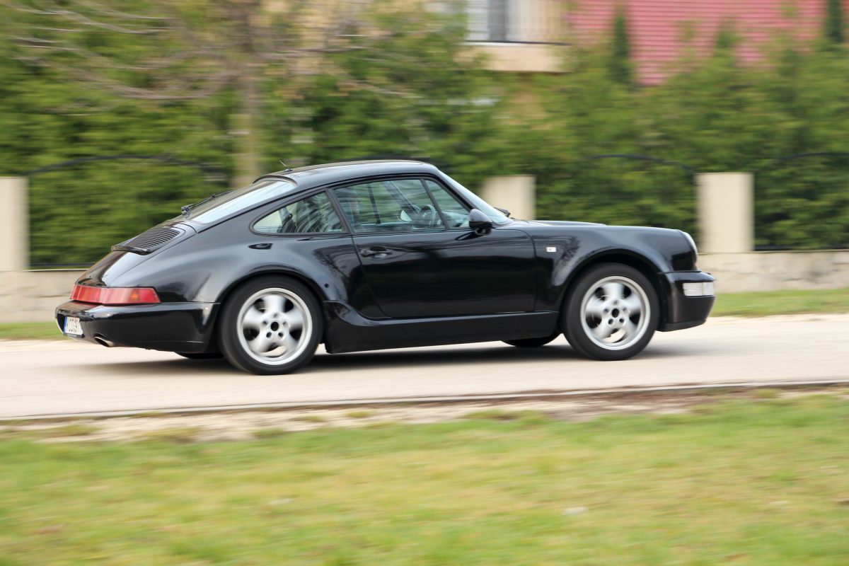 PORSCHE 911