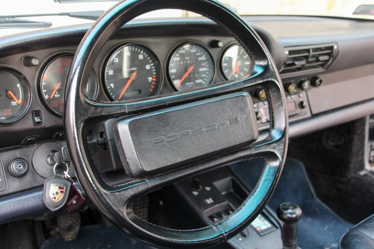PORSCHE 911