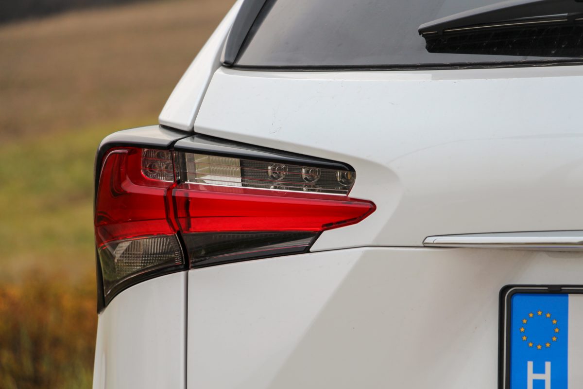 LEXUS