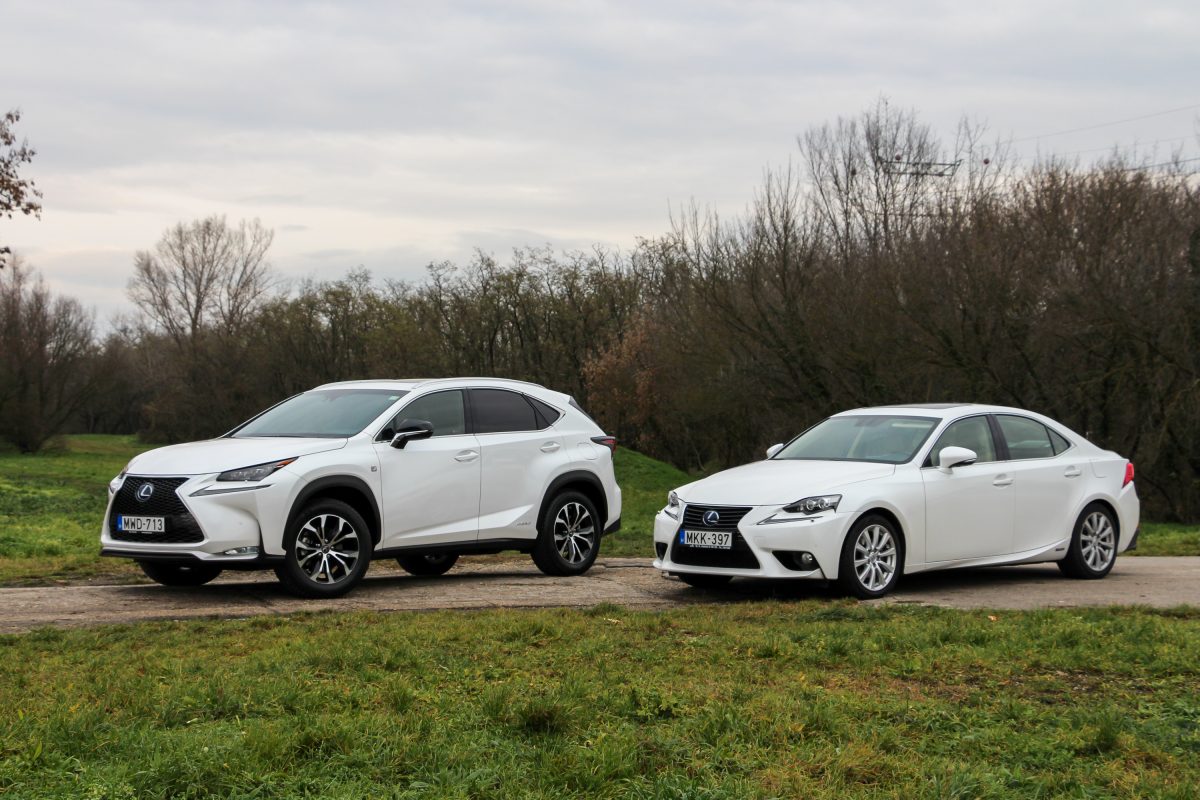 LEXUS