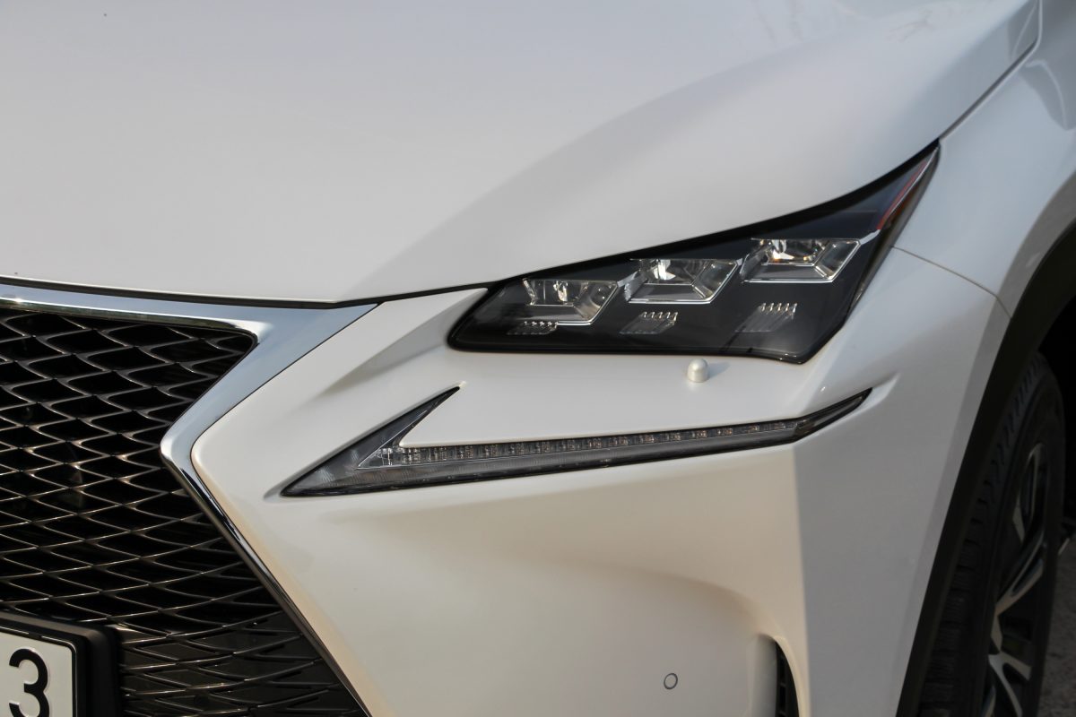 LEXUS