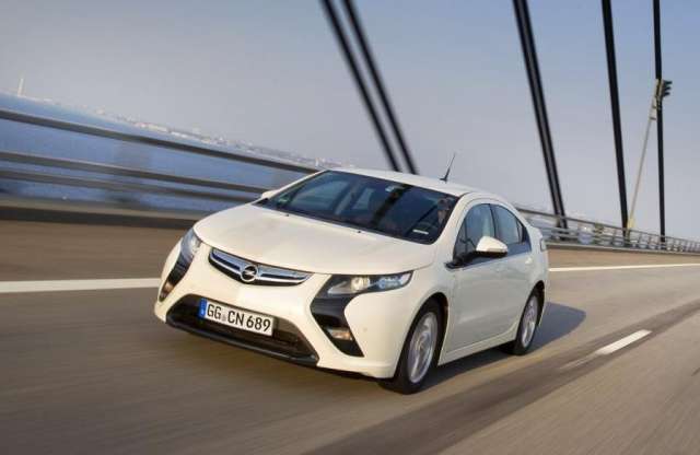 Az Amperának vége, de lesz azért új elektromos Opel