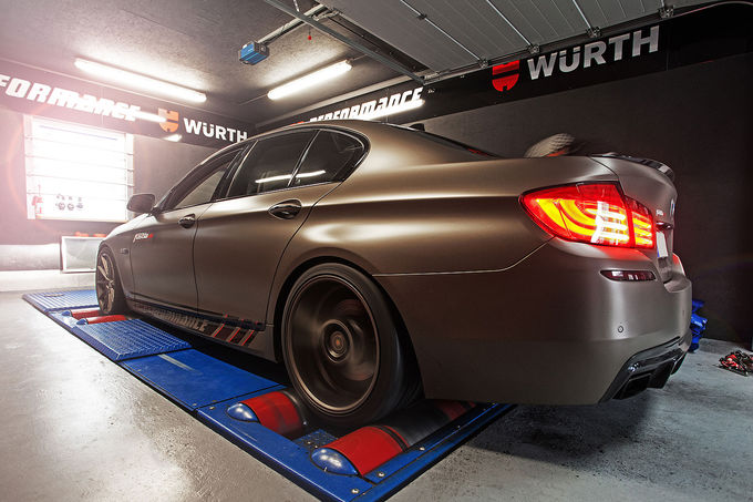 BMW 550