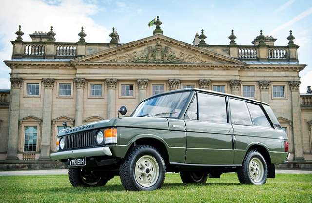 Kalapács alá kerül a legelső Range Rover