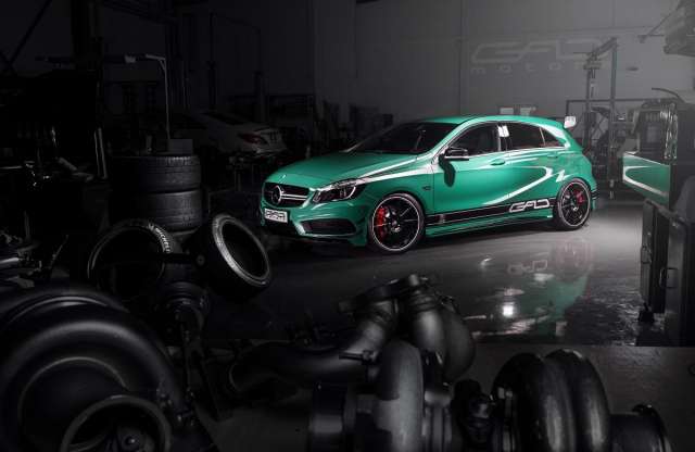 Mercedes-Benz A 45 AMG 430 lóval