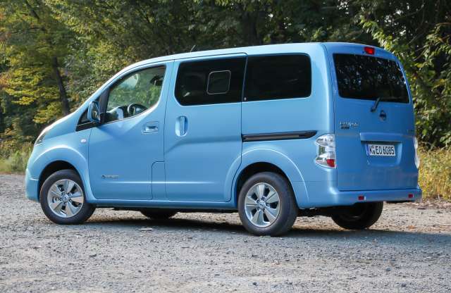 Nem csak postakocsinak alkalmas - Nissan e-NV200