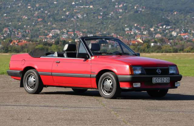 Az ismeretlen vászontetős - Opel Ascona kabrió