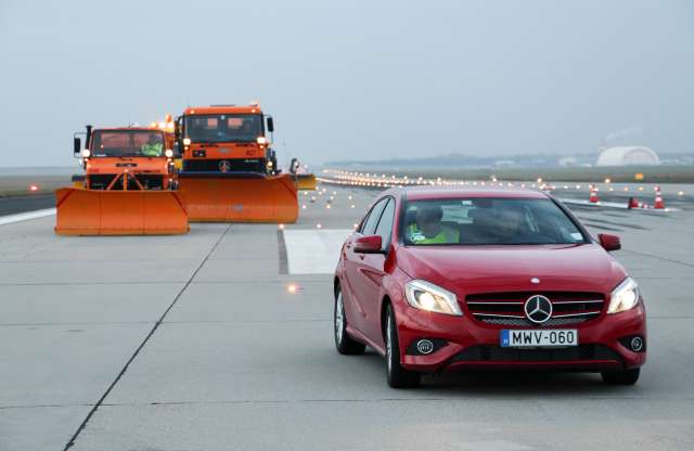 Kecskemétről Ferihegyre megy számos Mercedes