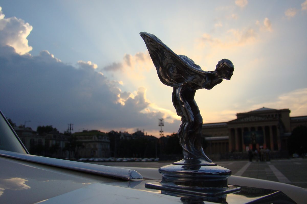 ROLLS-ROYCE