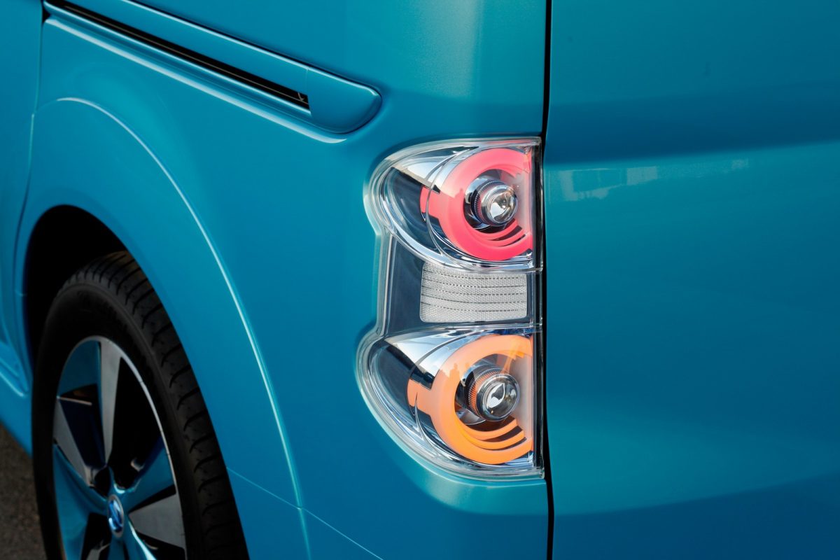 NISSAN LEAF