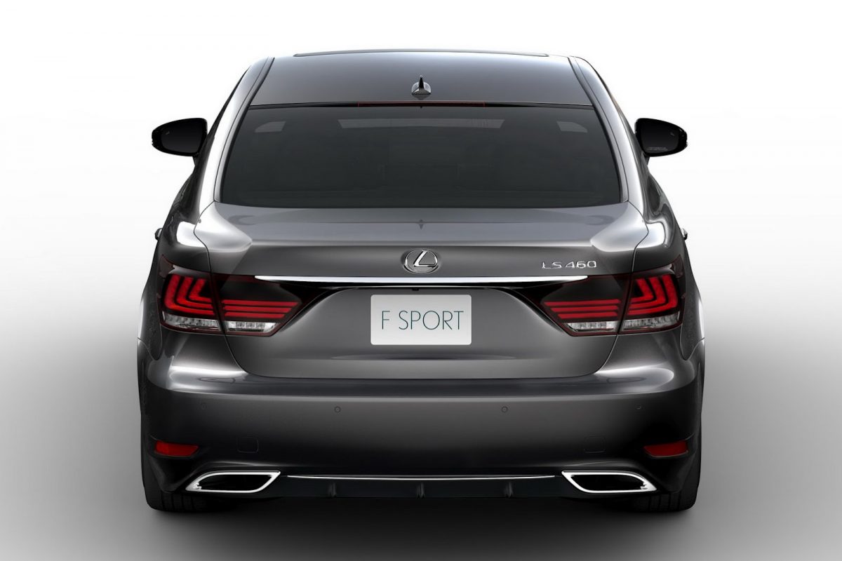 LEXUS LS