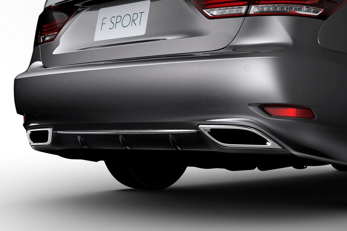 LEXUS LS