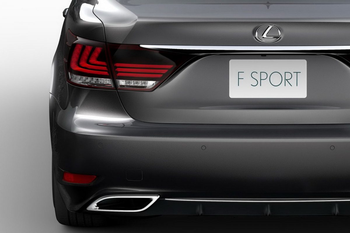 LEXUS LS