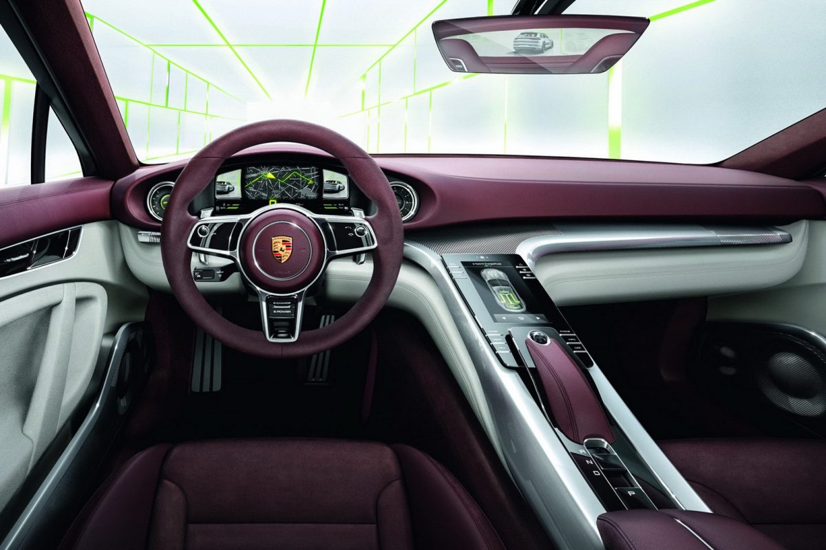 PORSCHE