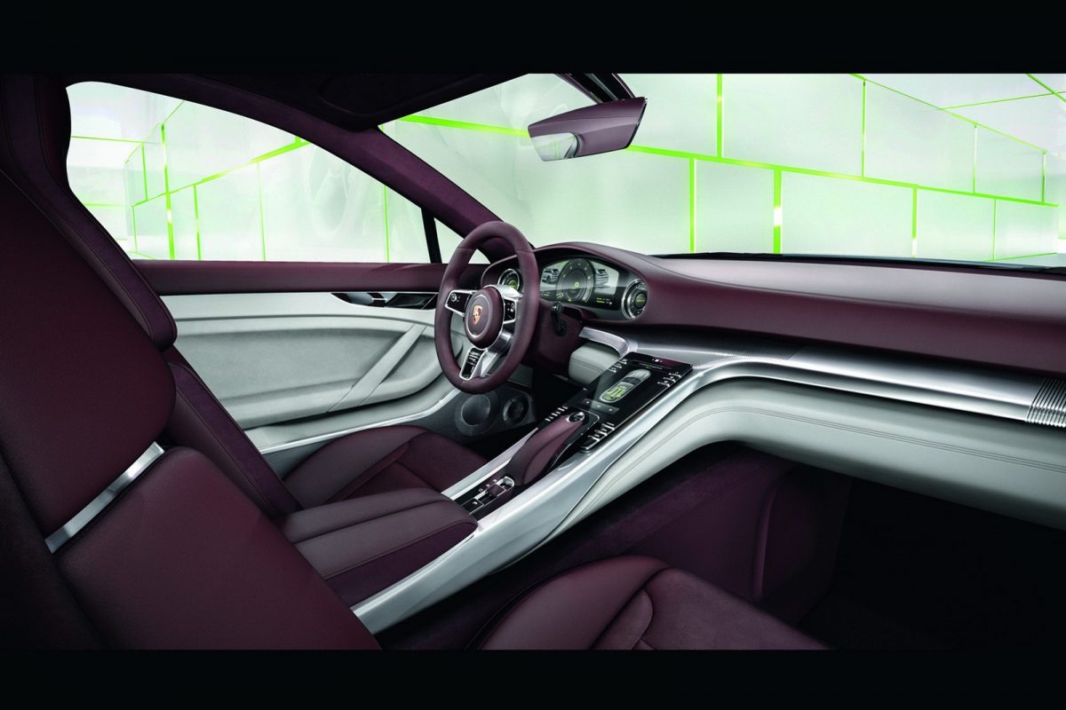 PORSCHE
